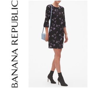 Banana Republic Split Sleeve Black Shift Dress 2P